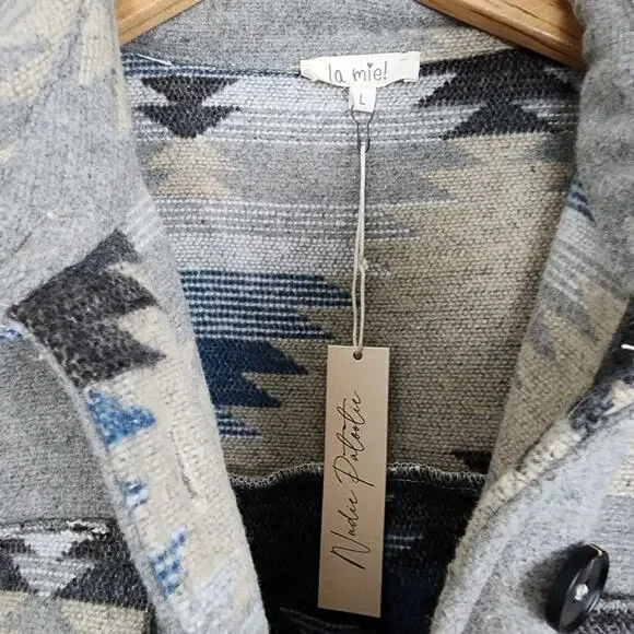 NWT La Miel Aztec Oversized Shacket Blue Grey Southwestern Frayed Hem Large - Picture 9 of 12